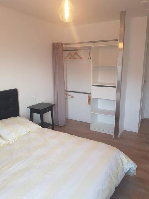 Grand Appartement, Lumineux Miniac-Morvan Exterior photo
