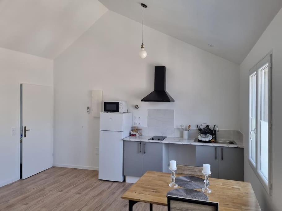 Grand Appartement, Lumineux Miniac-Morvan Exterior photo
